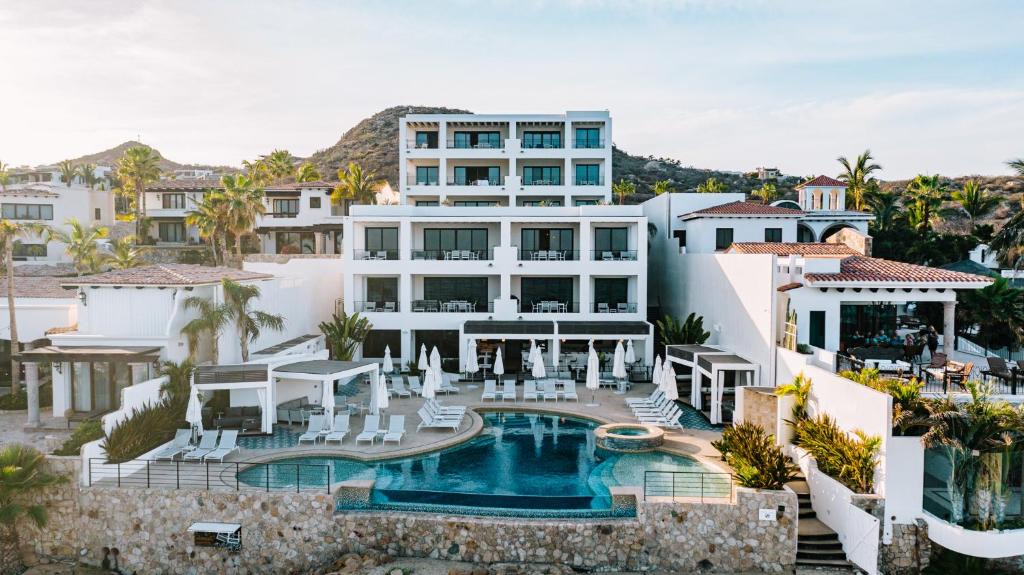 Buzzards House | Beachfront Flats Los Cabos