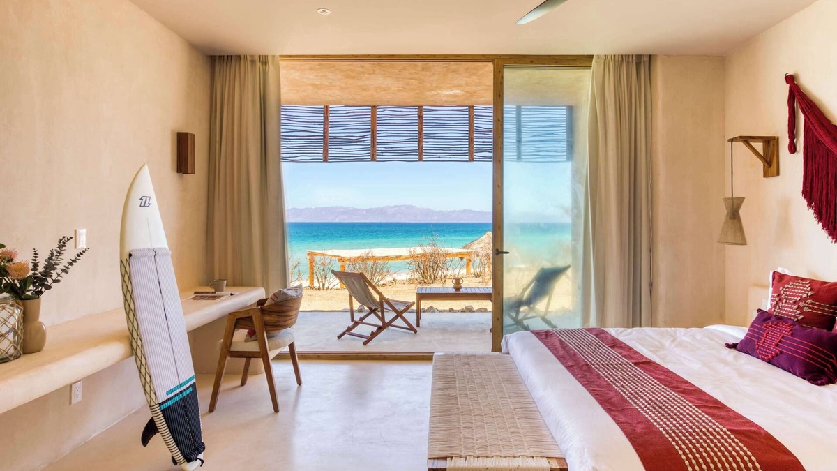 La Paz Apartment | Beachfront Garden Villa
