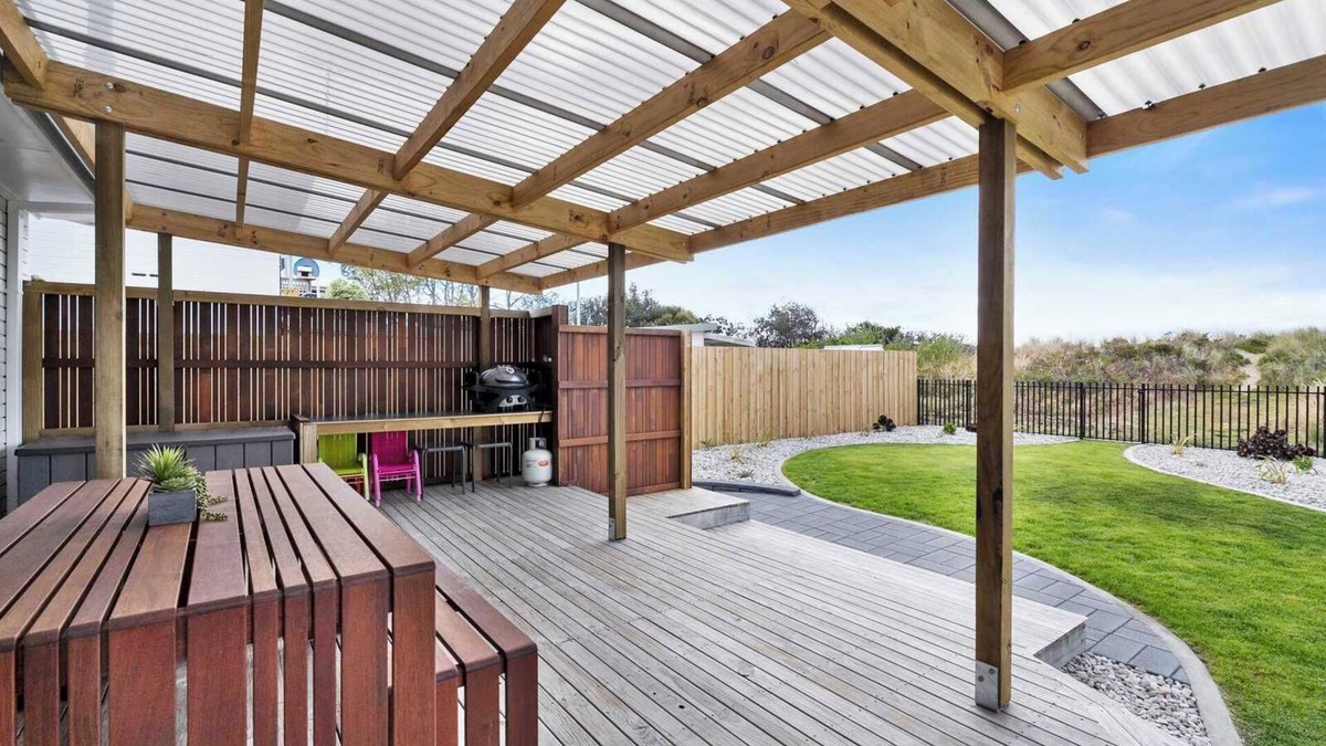 Lauderdale House | Beachfront Getaway with Modern Amenities & Comfort