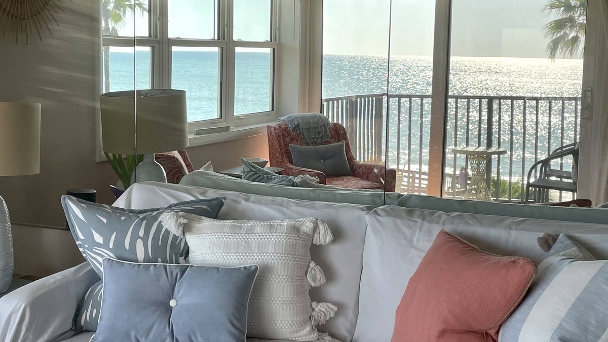 Central Beach Condo | Beachfront Getaway