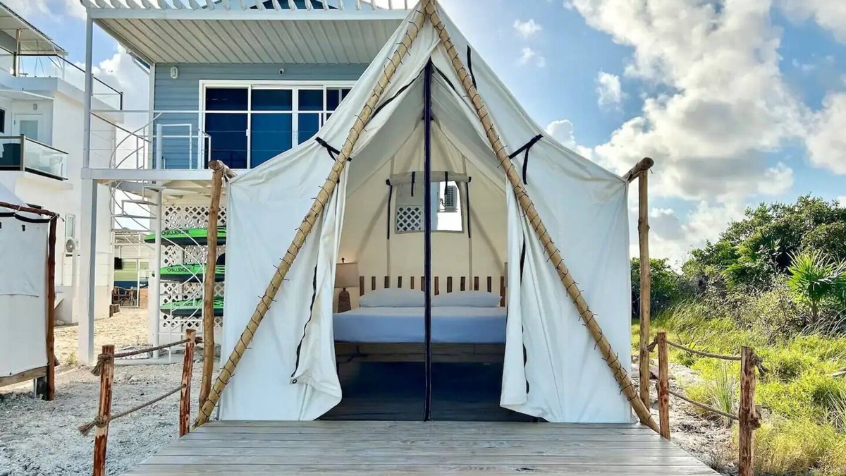 San Pedro Cabin | Beachfront Glamping w/Breakfast