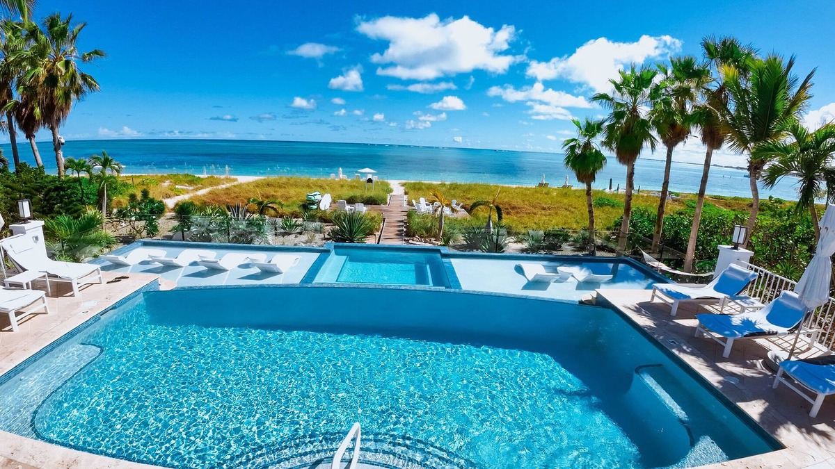 Grace Bay West Villa | BEACHFRONT! Grace Bay Beach, Sleeps 12