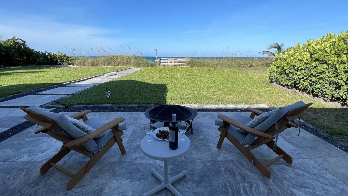Floridana Beach House | Beachfront House with Beautiful Ocean Views and Private Beach Access