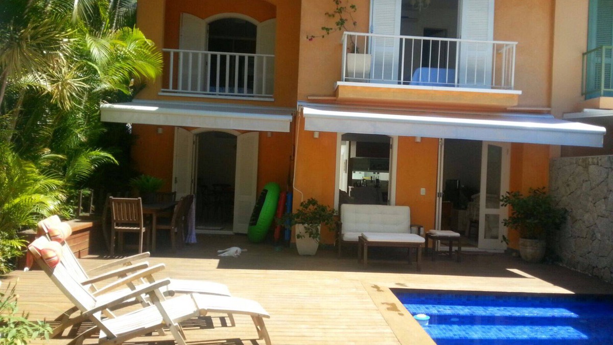 Portogalo House | BEACHFRONT HOUSE WITH 5 SUITES, SWIMMING POOL, CABLE TV AND WIFI.