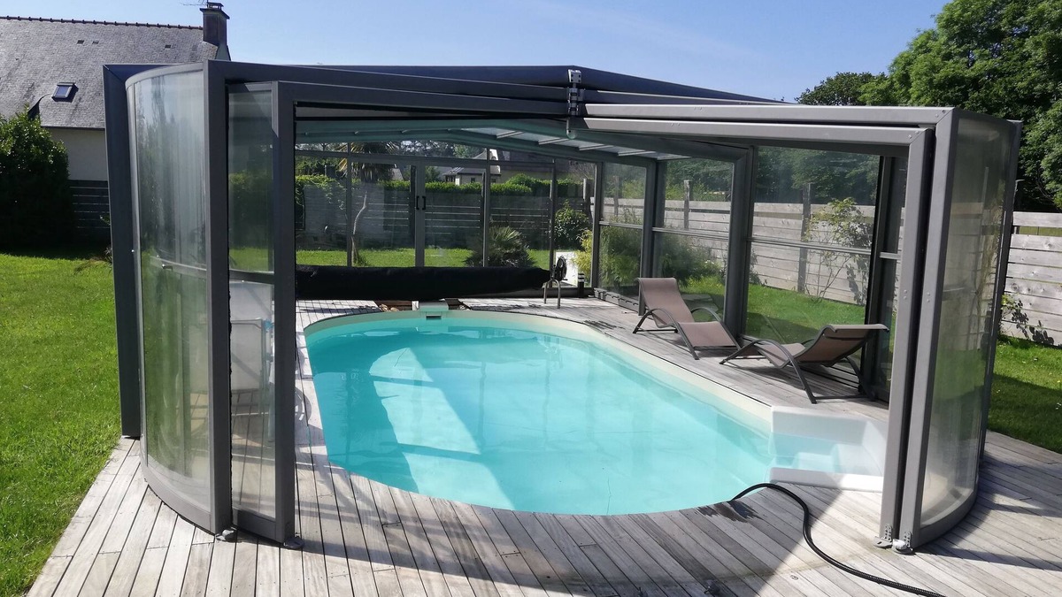 Lantic House | Beachfront house, heated pool, spa and sauna, 5 min from the beaches, 8 people