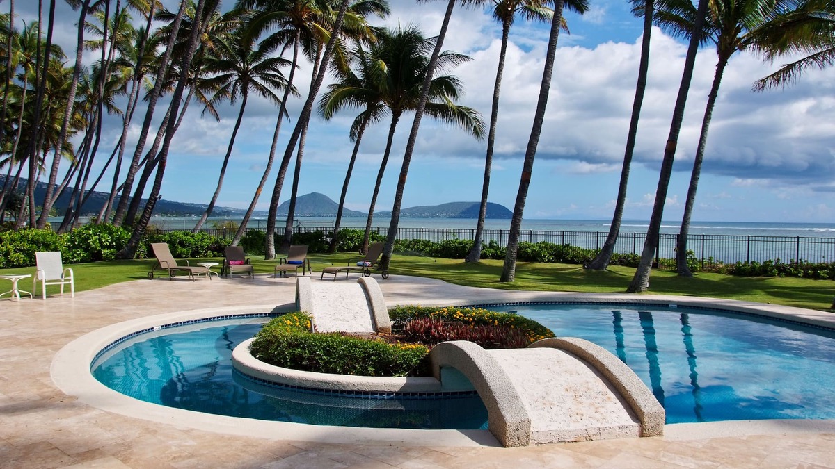 Kahala House | Beachfront, Kahala Mini Resort, w/2 pools, private tennis court, gated, A/C,