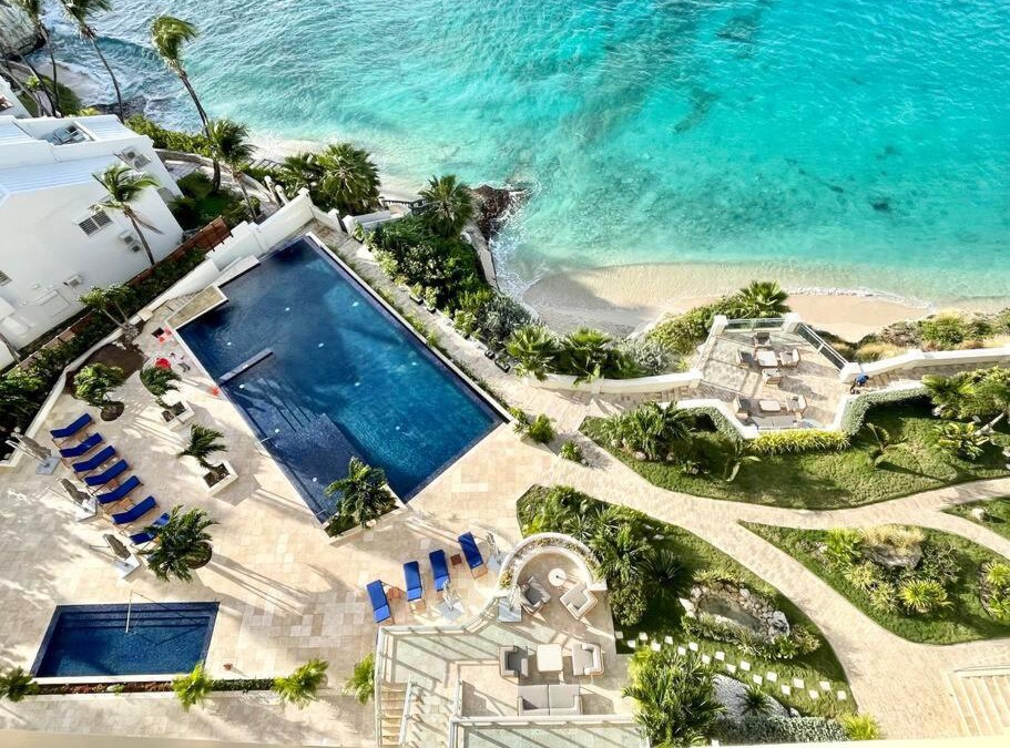 Maho Apartment | Beachfront luxury 2br condo