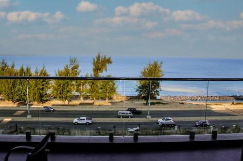 Maputo Apartment | Beachfront Luxury Exquisite Retreat above Mall