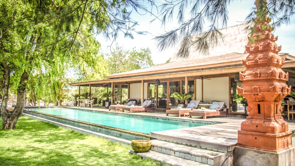 Gili Meno Villa | Beachfront Luxury Villa in Gili Meno