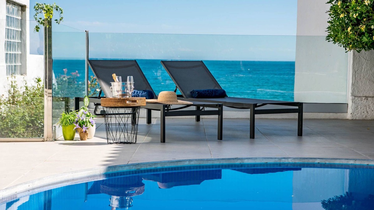 Bahia Dorada Villa | BEACHFRONT LUXURY VILLA PRIVATE POOL STUNNING SEA VIEWS WALK TO BARS SHOPS ETC