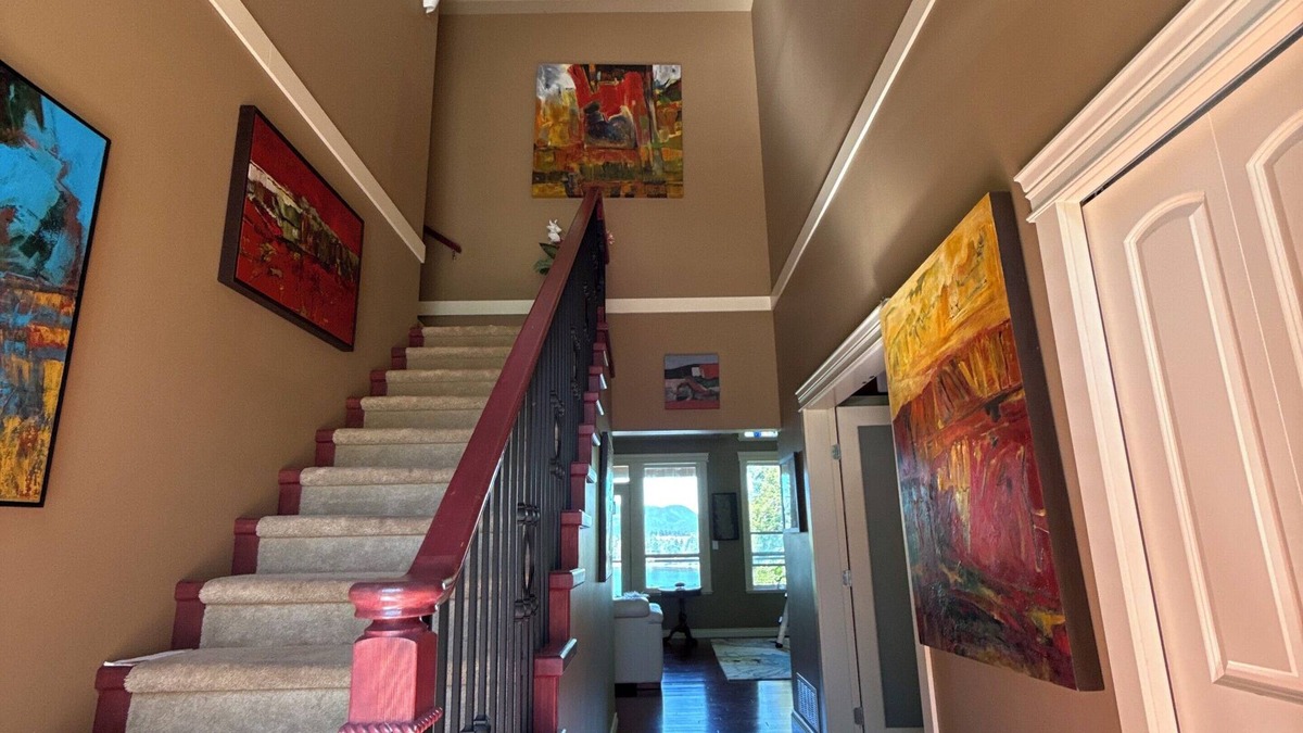 Juan de Fuca Electoral Area House | BEACHFRONT MAJESTIC UPPER LEVEL