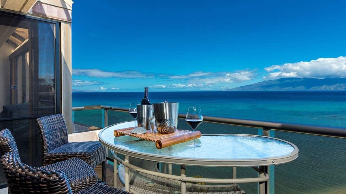 Kahana Condo | Beachfront Maui Condo w/AC 2BR at Sands of Kahana Ocean, Sunset Views, Pools