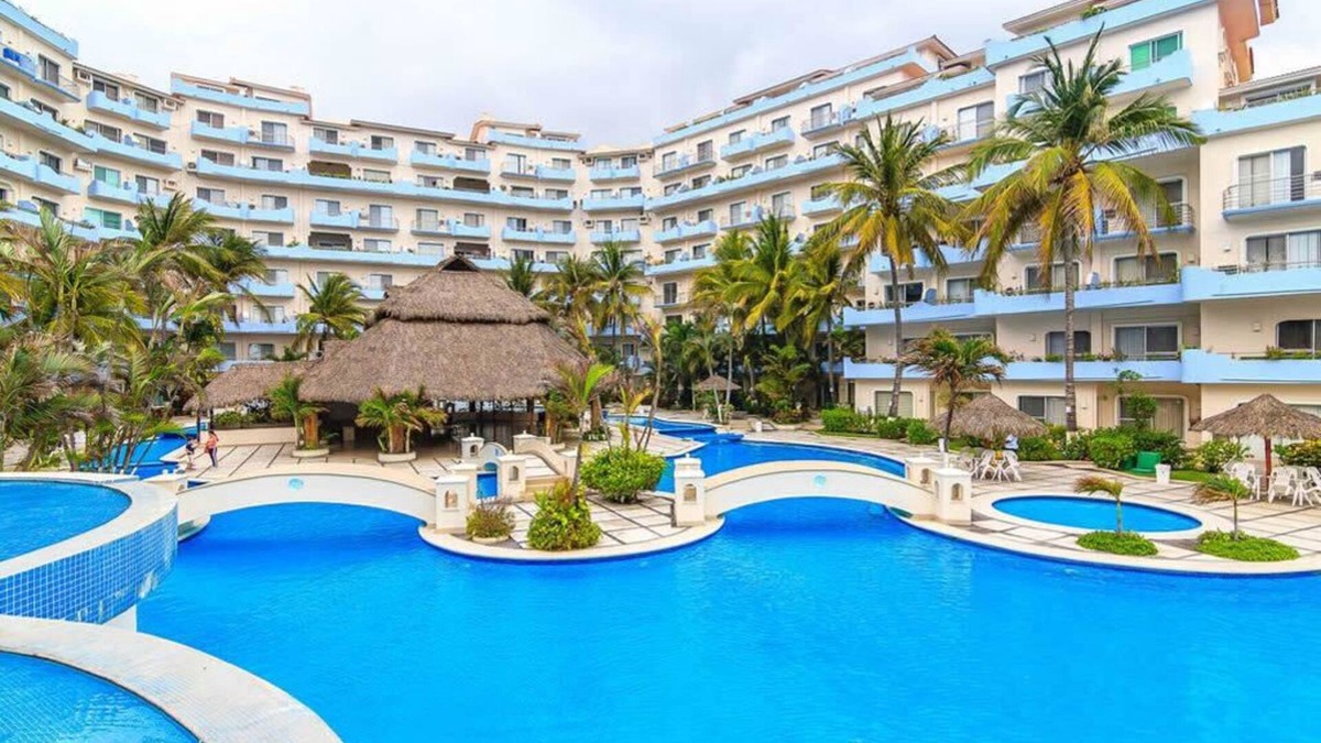Manzanillo Apartment | Beachfront Penthouse in the heart of Manzanillo