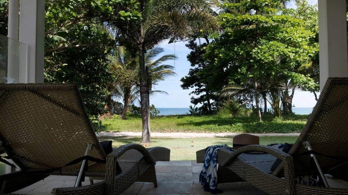 Mission Beach House | Beachfront on Mission - Absolute Beachfront