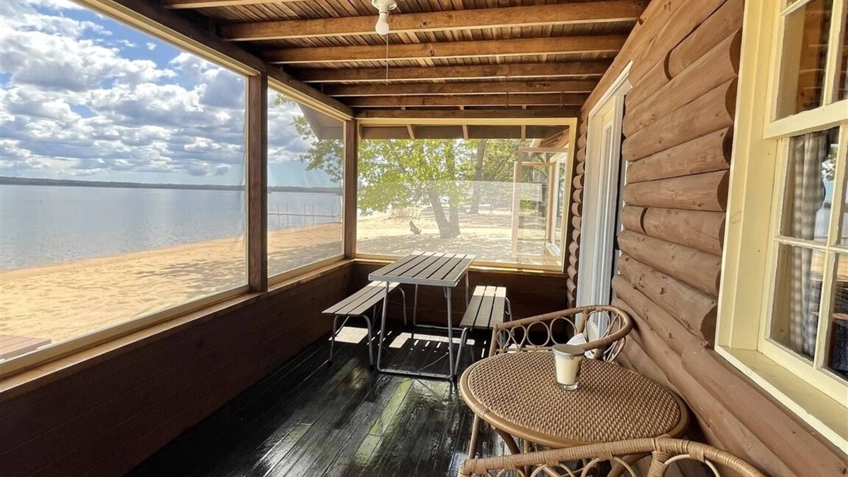 Standish Villa | BEACHFRONT ON SEBAGO LAKE
