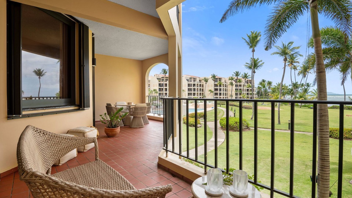 Candelero Abajo Apartment | Beachfront Paradise 2BR Crescent Beach Seaside