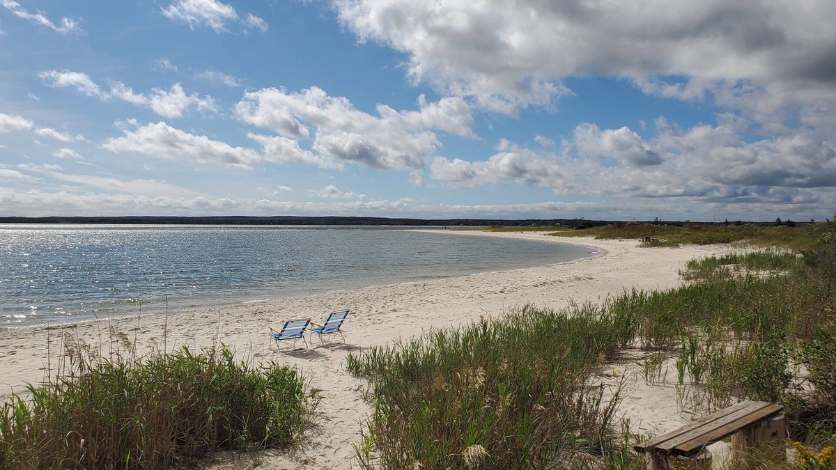 Aquebogue House | Beachfront Paradise in North Fork