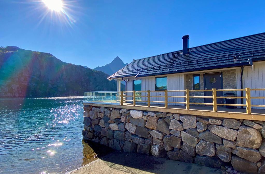 Vestvagøy Ski Chalet | Beachfront Paradise Lofoten