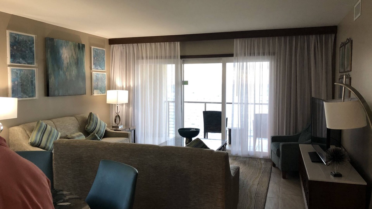 Oyster Pond Resort | Beachfront Penthouse 2022 Heineken Regatta week