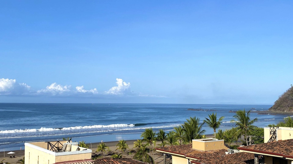 Barrio Los Villalobos Condo | Beachfront Penthouse Unit