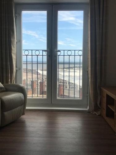 Port Talbot House | Beachfront pet friendly townhouse, Stunning views