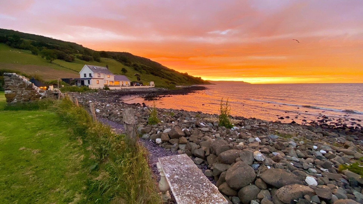 Glenariff House | Beachfront property with stunning views, hot tub & Nordic BBQ hut - Antrim Coast
