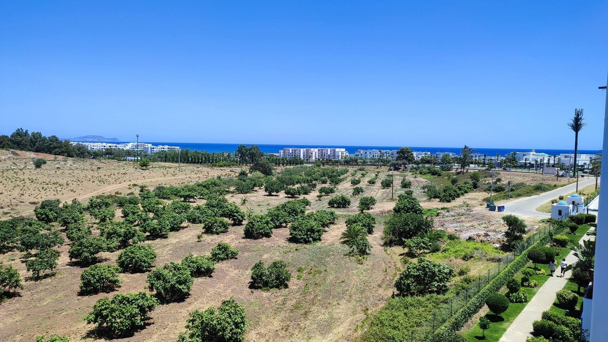 M'diq Apartment | beachfront property with a sea views offers a balcony and free parking.
