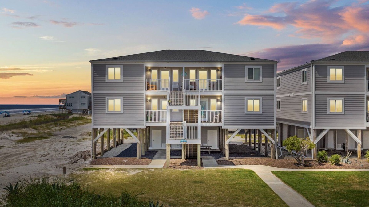 Ocean Isle Beach Condo | BEACHFRONT! Recently Updated 2 Bedroom 2 Bath Condo