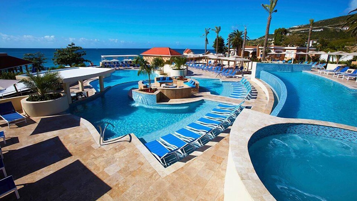 Philipsburg House | Beachfront Resort! 4 Units, Water Sports, Outdoor Pools, Perfect for Families!