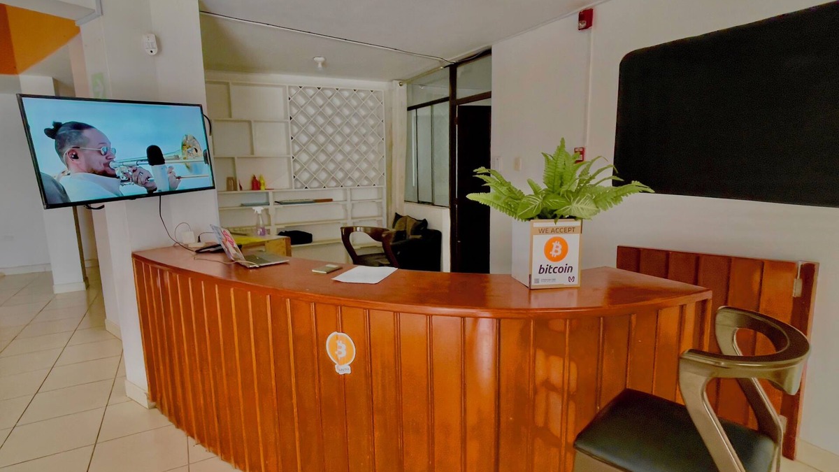 Huanchaco Hotel | Beachfront rooms in tourist resort in Peru!