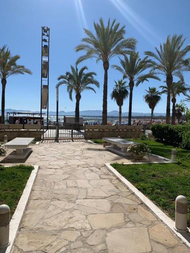 Salou City Centre Apartment | Beachfront Salou apartment with sea view