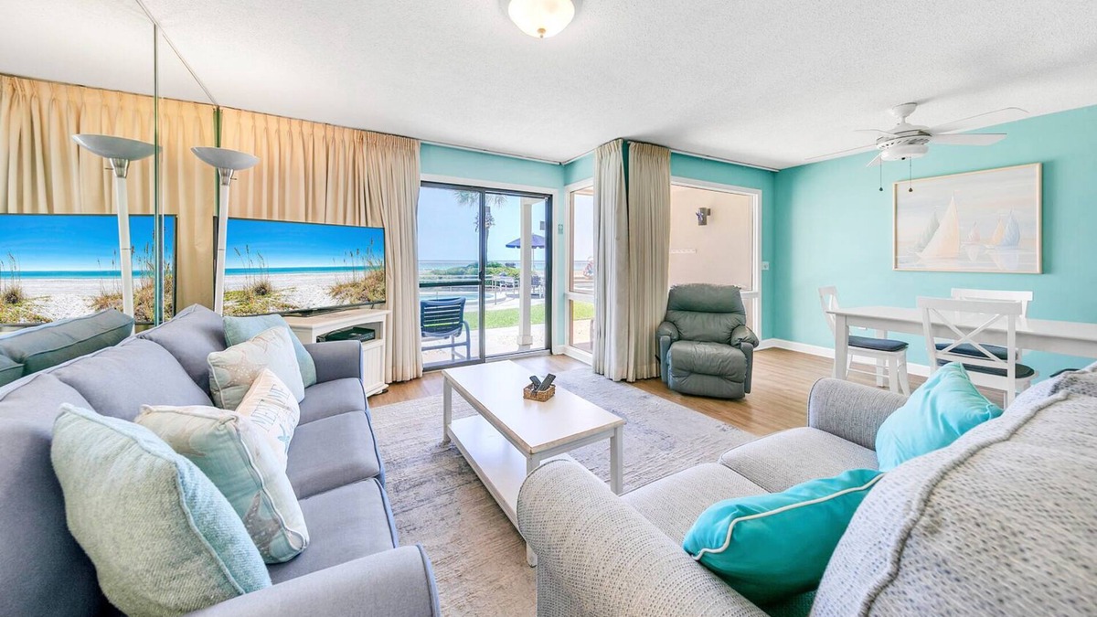 Fort Bay Condo | BeachFront~Small Complex~Pool + Hot Tub~Grill Area~1BR+Bunks Latitude 29 #13