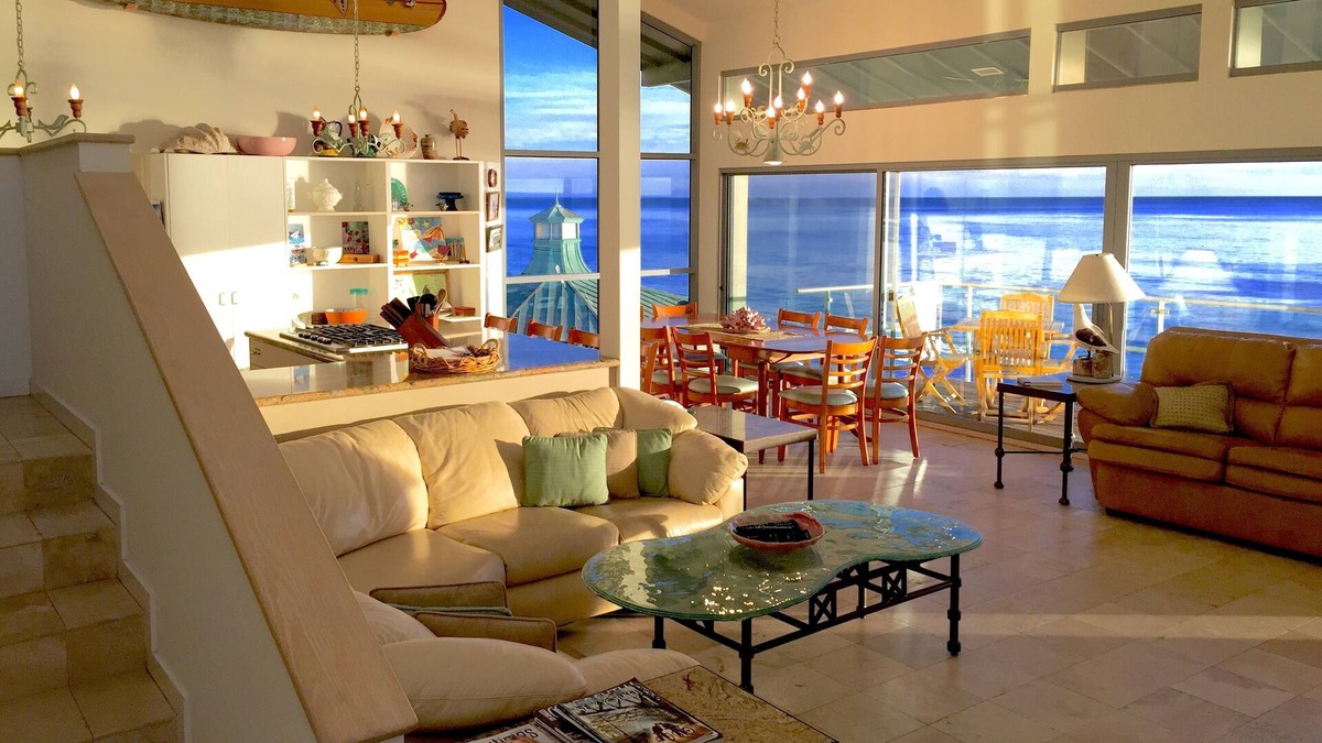 Western Malibu House | Beachfront stunning at the magnificent Western Malibu Cove