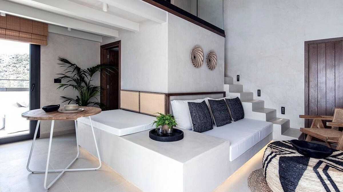 Almyros Villa | Beachfront Suite Access to the beach