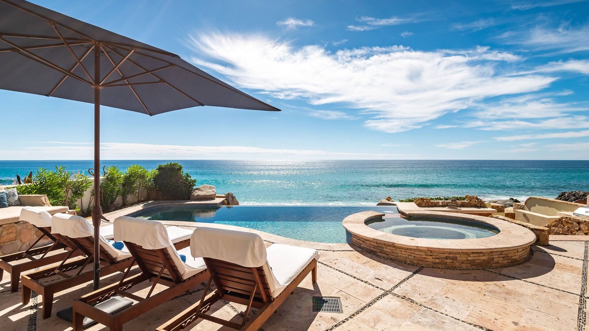 Buzzards Villa | Beachfront Villa, Private Pool & Access to Fitness Center & Private Beach Club