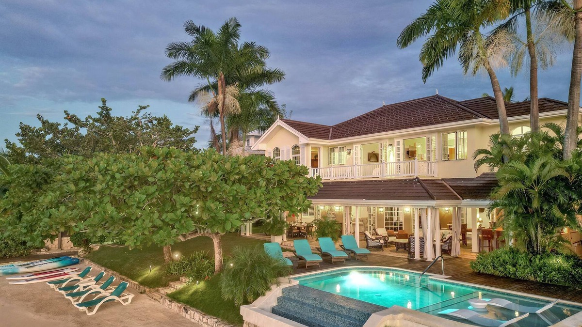 Montego Bay Villa | Beachfront Villa, Staff, Boat, Pool, Tennis, Gated