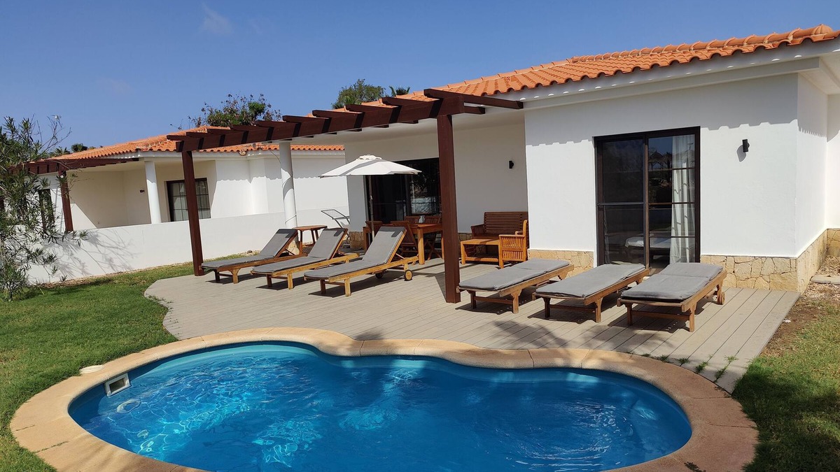 Santa Maria Villa | Beachfront Villa Tortuga with seaview