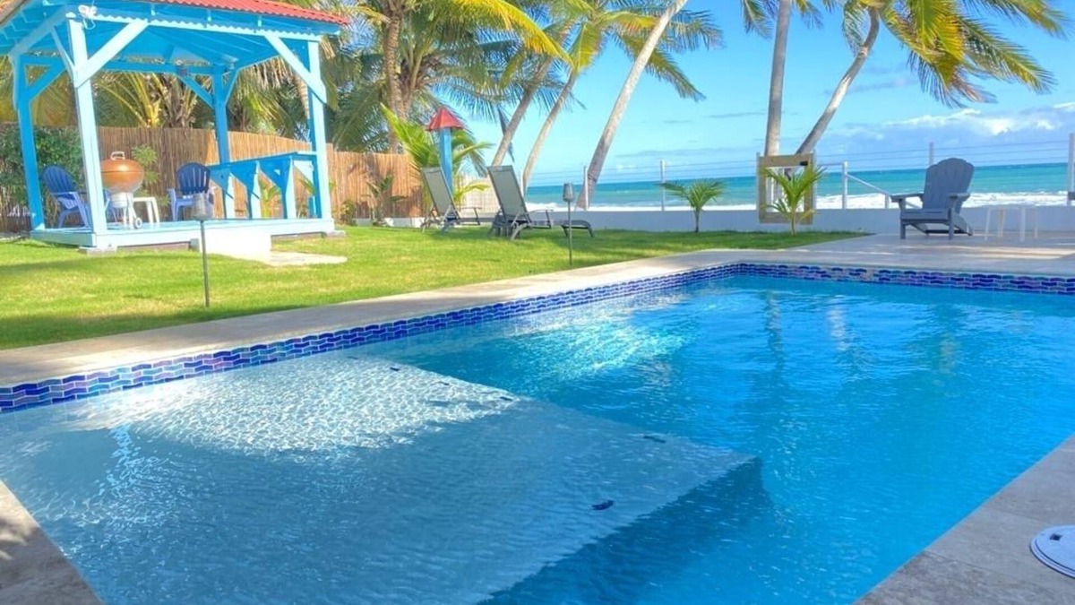 Guardarraya House | Beachfront with Pool - Tropical Oasis Directly on the Beach