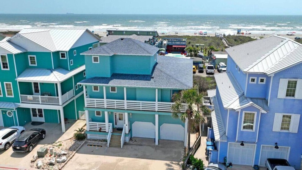 Sand Point House | Beachin Good where ocean meets luxury.