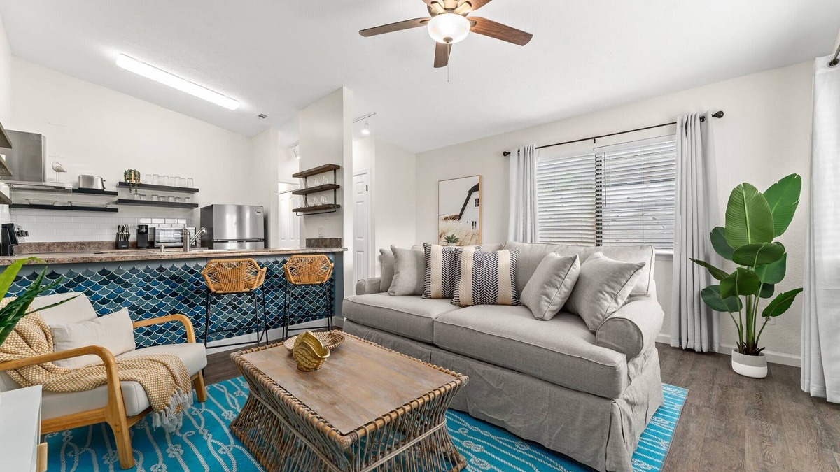Holiday Beach House | Beachside 1BR Oasis – Walk to Panama City Beach!