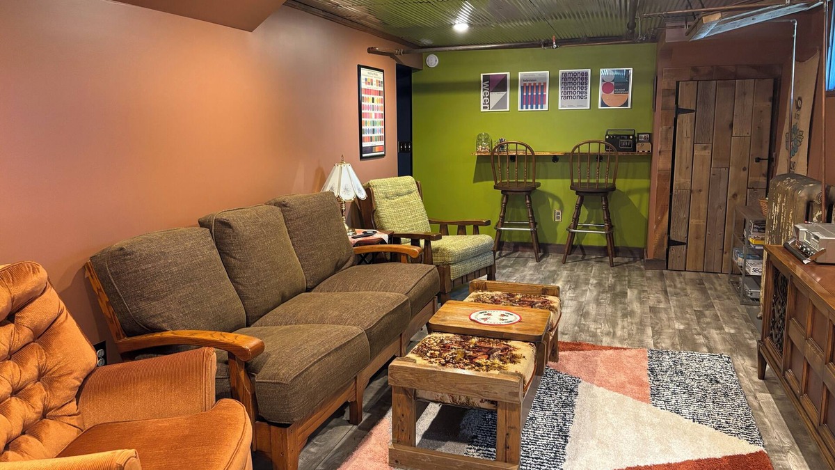 Park Point Apartment | Beachside Basement Apartment