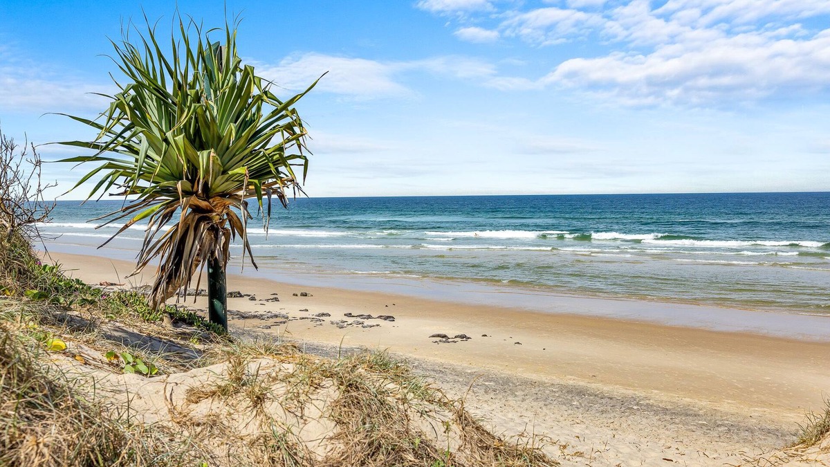 Peregian Beach Apartment | Beachside Beauty on the Sunshine Coast, Queensland.