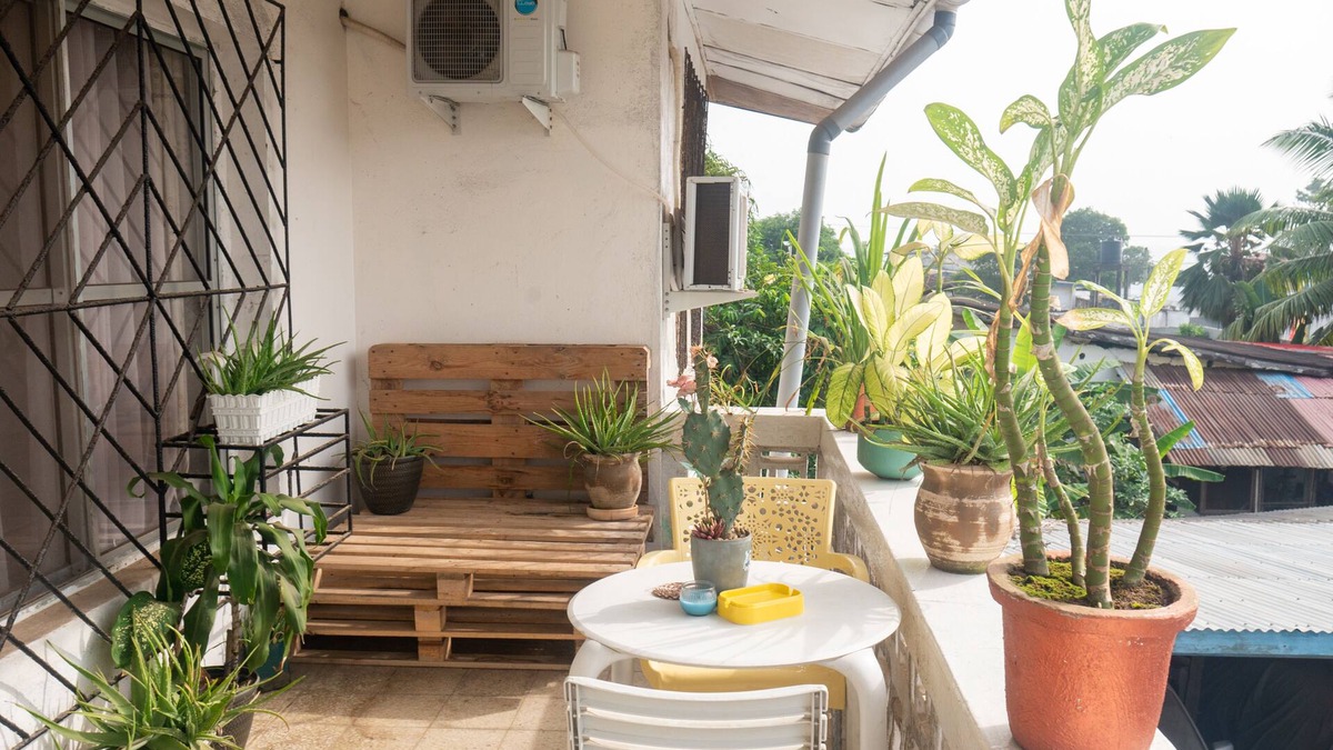 Monrovia Condo | Beachside Condo: Cozy 2 bedroom Apartment