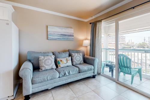 Galveston Apartment | Beachside Escape