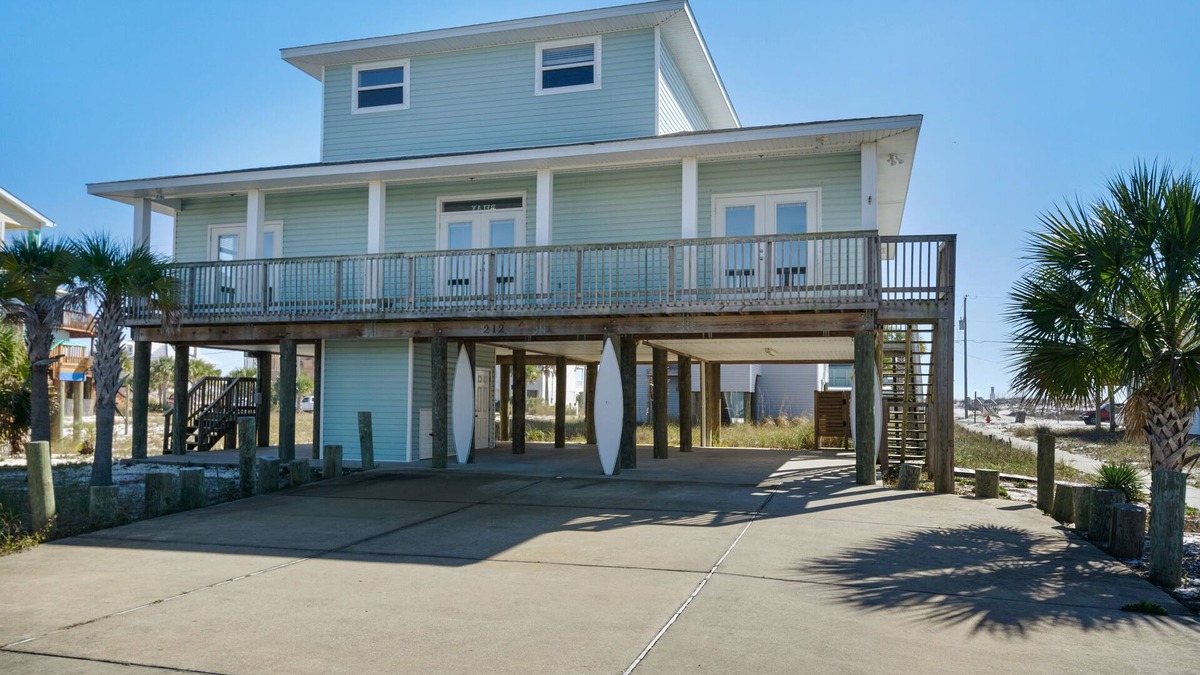 Villa Primera House | Beachside Haven: Spacious 6-Bedroom Retreat Just Steps from the Sand