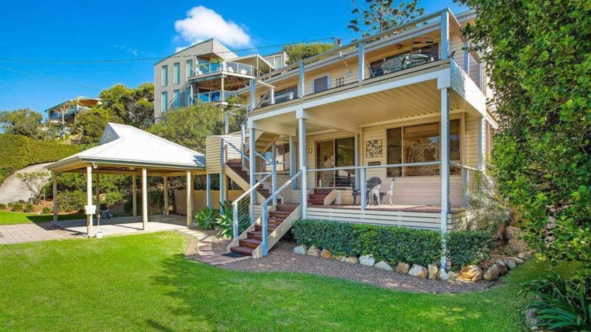 North Avoca House | Beachside House @ North Avoca