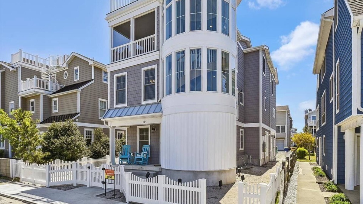 Bethany Beach House | Beachside Luxury | Spacious 7BR | Chic Design