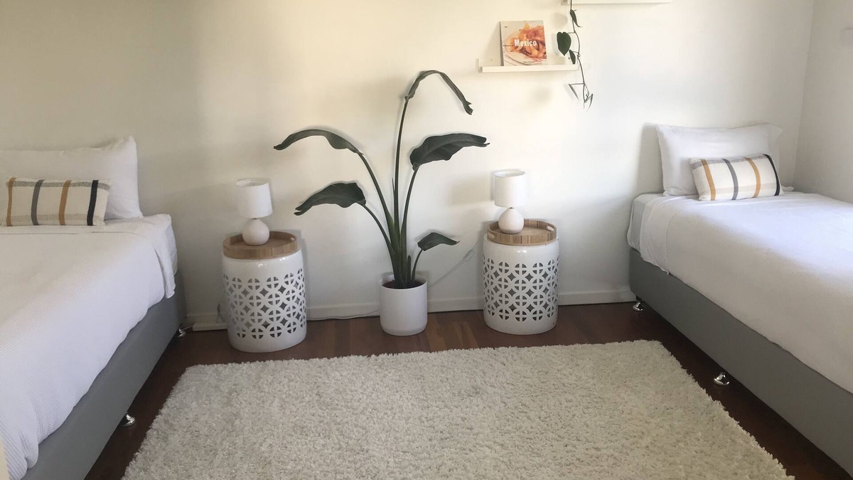 Casuarina Apartment | Beachside Retreat - 2 Bedrooms (Short or Long Term) Opposite Casuarina Beach