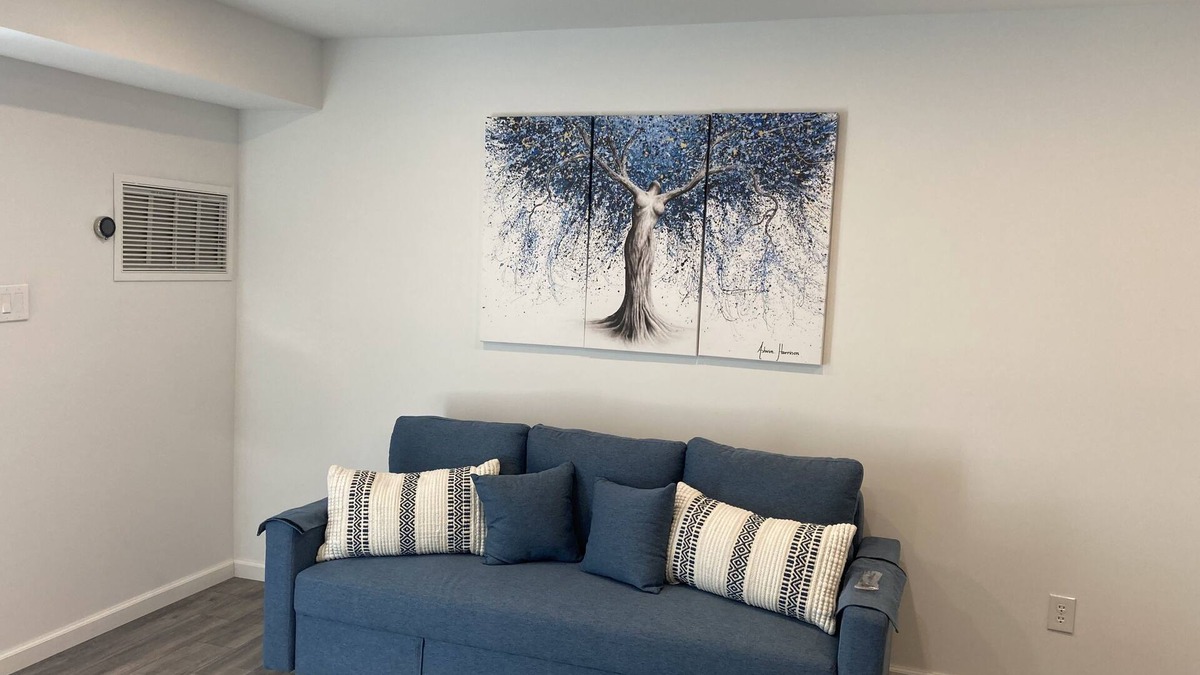 Bayview Condo | Beachside Retreat 5 Minute Walk from the beach. Neighboring Virginia Beach!
