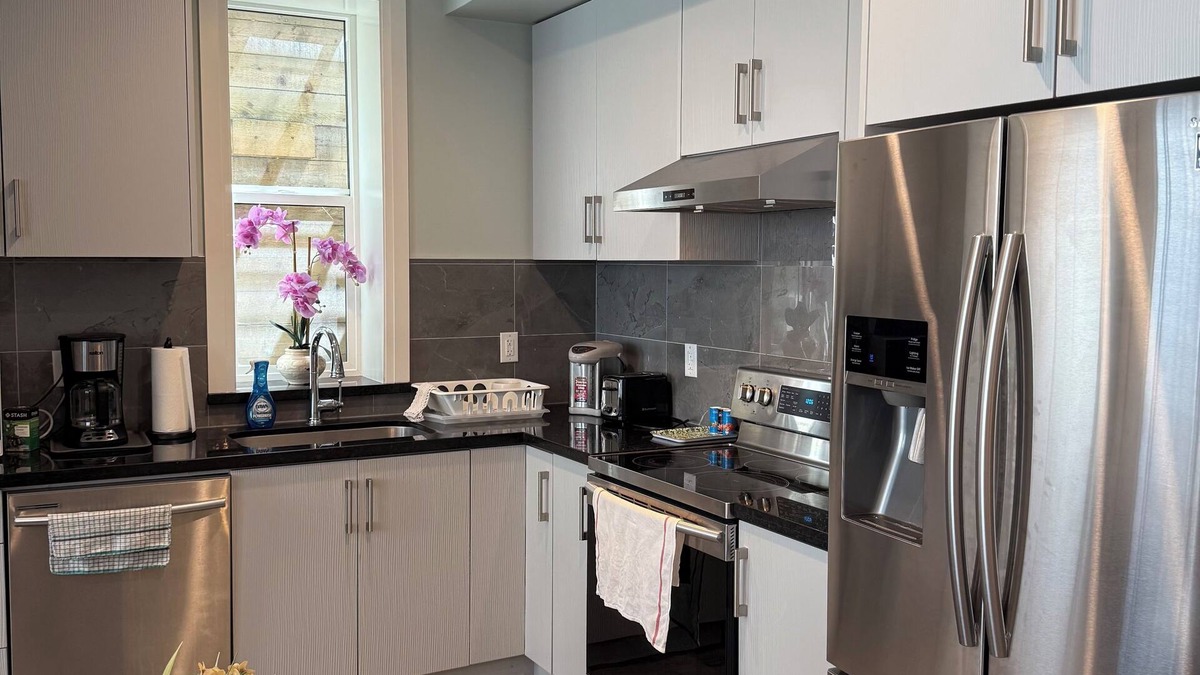 White Rock House | Beachside Vacation Suite in beautiful White Rock, BC, Canada